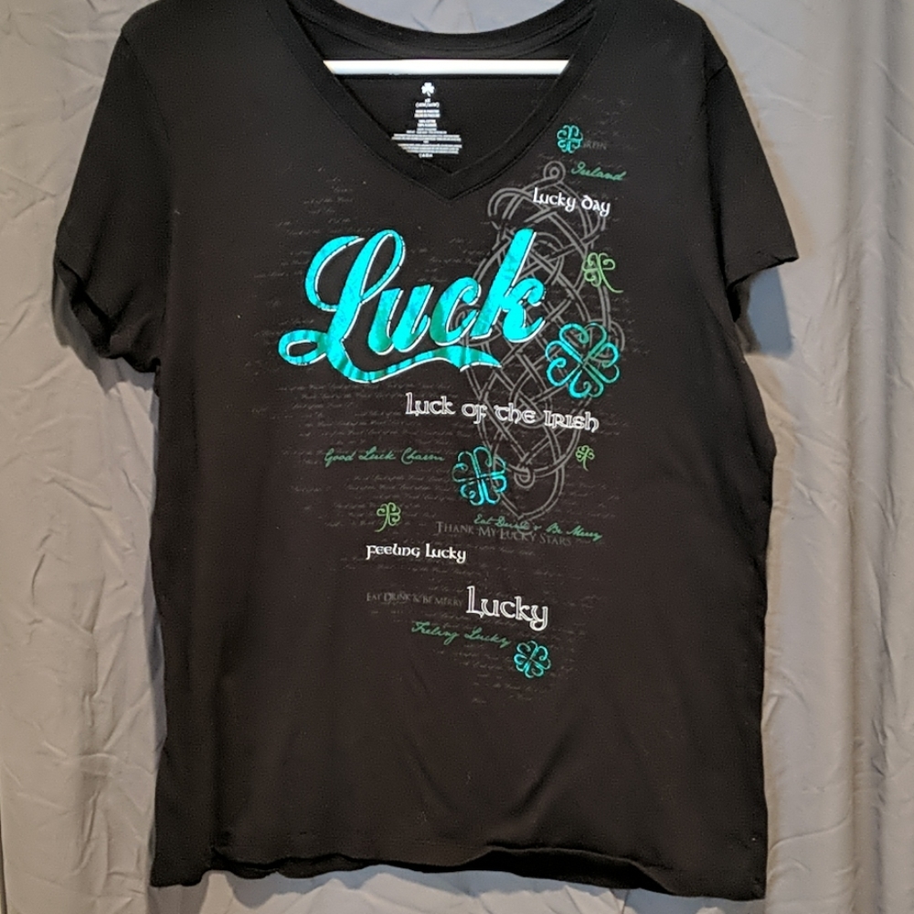 🐝 3 for $9 🐝 Irish T-shirt